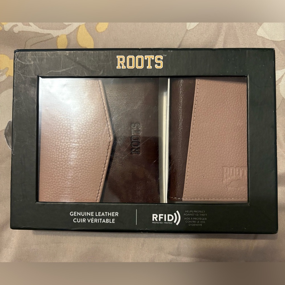 Roots Brown and Pink Leather Wallet and Cardholder Set